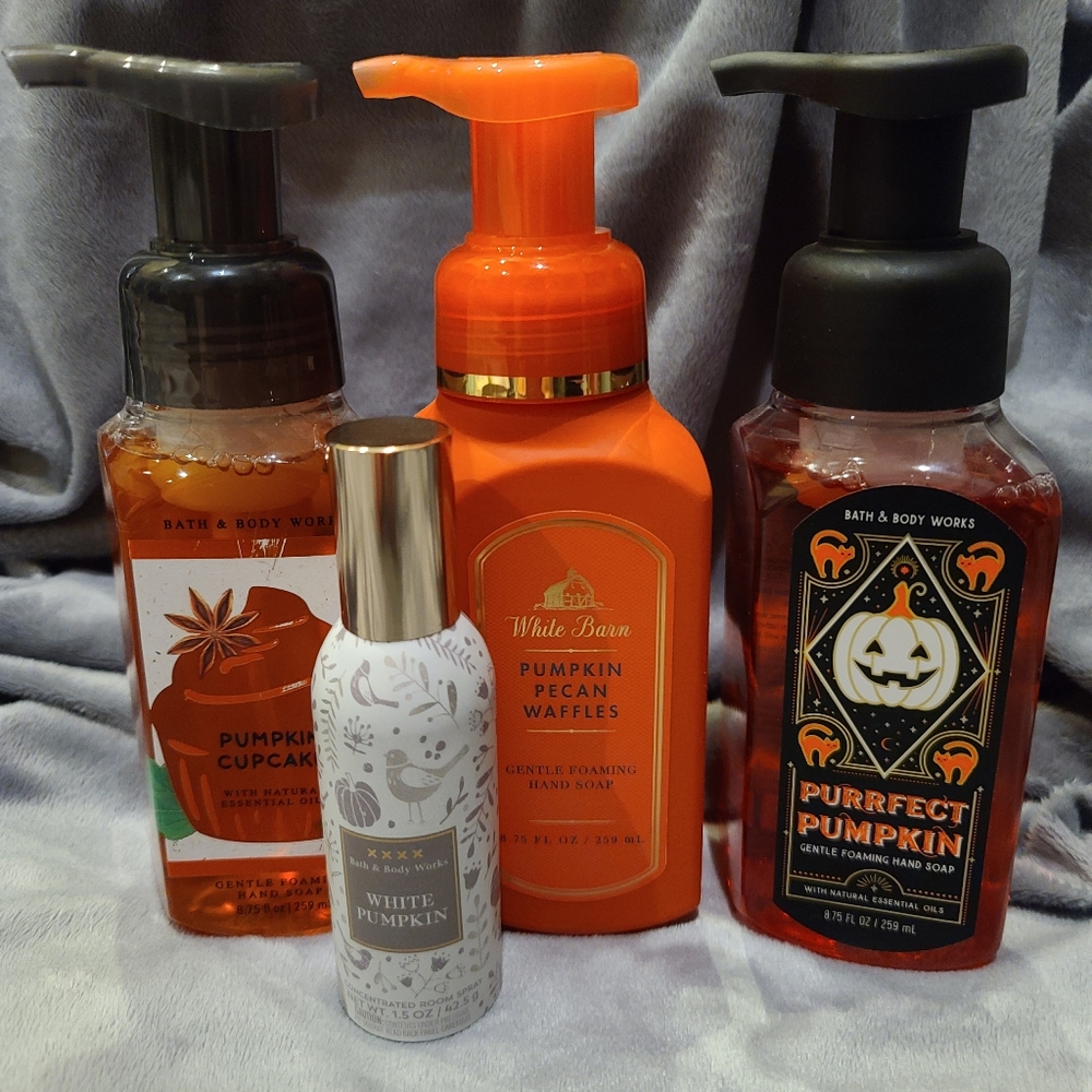 Pumpkin Foaming Hand Soap Bundle + bonus Pumpkin Room Spray BBW